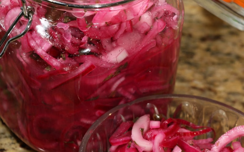 Onion Juice For Hair Growth Remedy: How I Regrew My Hair Naturally in 4 Weeks