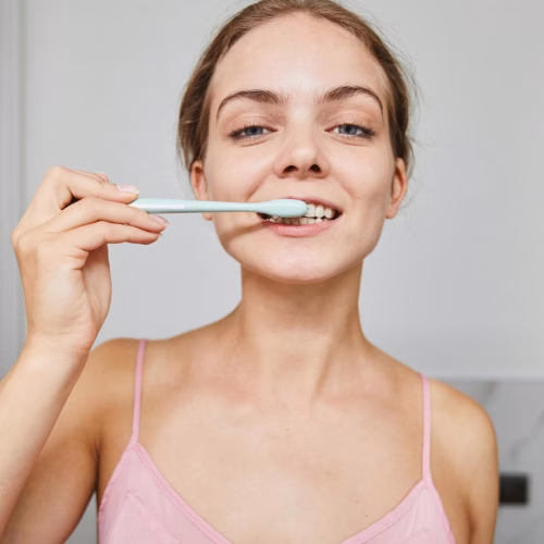 Brilliant Ways to Remove Tartar from Your Teeth at Home — Naturally