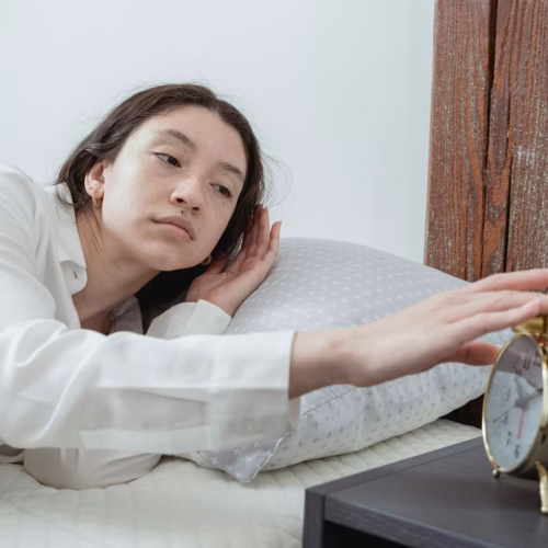 15 Bad Habits to Stop in the Morning for a More Productive Day